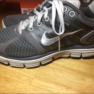 Ladies Nike Air Relentless Sneakers